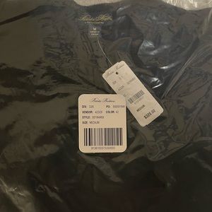 New Brooks Brothers cashmere v-neck sweater, M